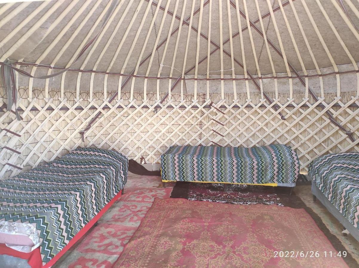 Guest House And Yurt Camp "Ailuu" Tong Exterior foto