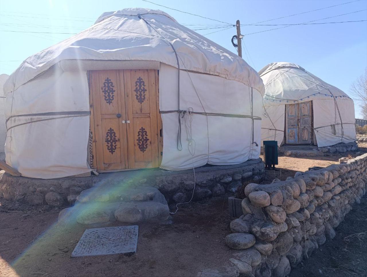 Guest House And Yurt Camp "Ailuu" Tong Exterior foto